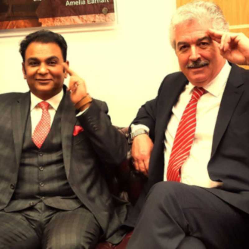 Professor Sarwar Khawaja with Dominic O'Brien, eight-time World Memory Champion, at his office _
